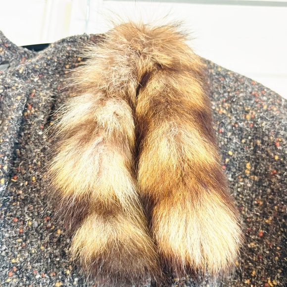 Vintage 1960s Cape Wool Coat with Fur Tails 60s MOD Flecked Tweed Black Gray - Picture 4 of 12